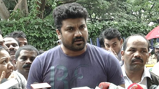 Gauri Lankesh Demise : Watch video to know what Srujan Lokesh says | Oneindia Kannada