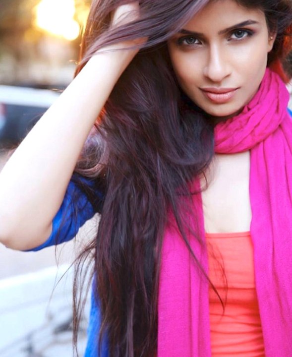 Dünyanın En Geniş Uçağını, Dünyanın En Genç Kadın Pilotu Kullanıyor