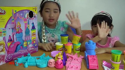 Nữ hoàng Elsa và Anna trang trí váy áo lâu đài cho công chúa Aurora Play Doh Disney Prince