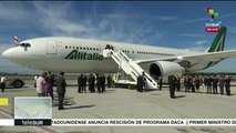 Papa Francisco a punto de abordar el avión que lo llevará a Colombia