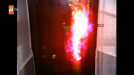 Selenaya 1 nisan şakası yapılıyor! by Scott Haney