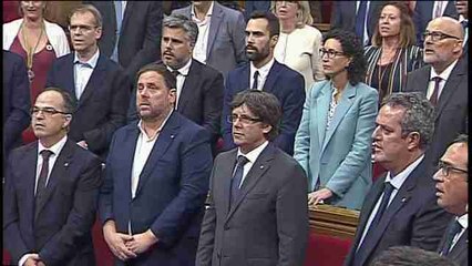Parlamento catalán aprueba la ley para amparar referéndum de independencia