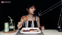 ASMR Korean Street Food [Episode 2] 떡꼬치 Rice Cake Skewers (Tteok Kko Chi) | MINEE EATS