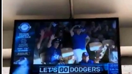 Elderly Woman Surprises Dodger Stadium Crowd with Unexpected Dance 💃