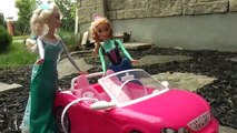 Coche muñecas en coche de Elsa primero primera cómo Beso aprende Reina cuentos para con Disney moana