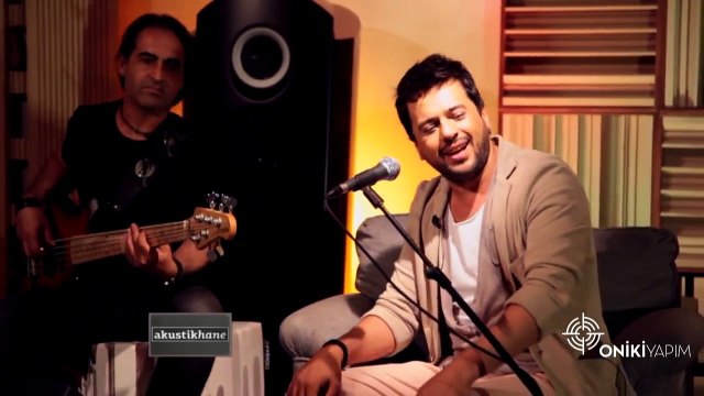 Emre Altuğ - Adını Söylerdim (Akustikhane)