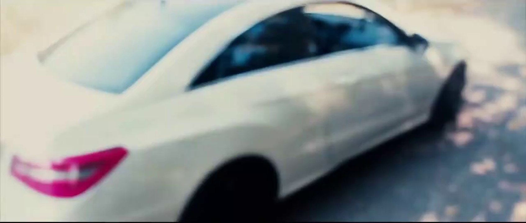 Girl's Reaction To Mercedes-Benz E500 AMG - 0-100 Acceleration