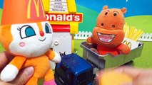 アンパンマン アニメ おもちゃ ハッピーセットのおもちゃはなにかな？ ❤ マクドナルド わがままなドキンちゃん animation Anpanman Toy McDonald's-GWqUhuL17oI