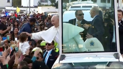Pope Francis arrives in Colombia to promote peace