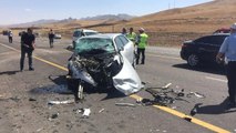 Van'da İki Otomobil Çarpıştı; 6 Ölü, 3 Yaralı