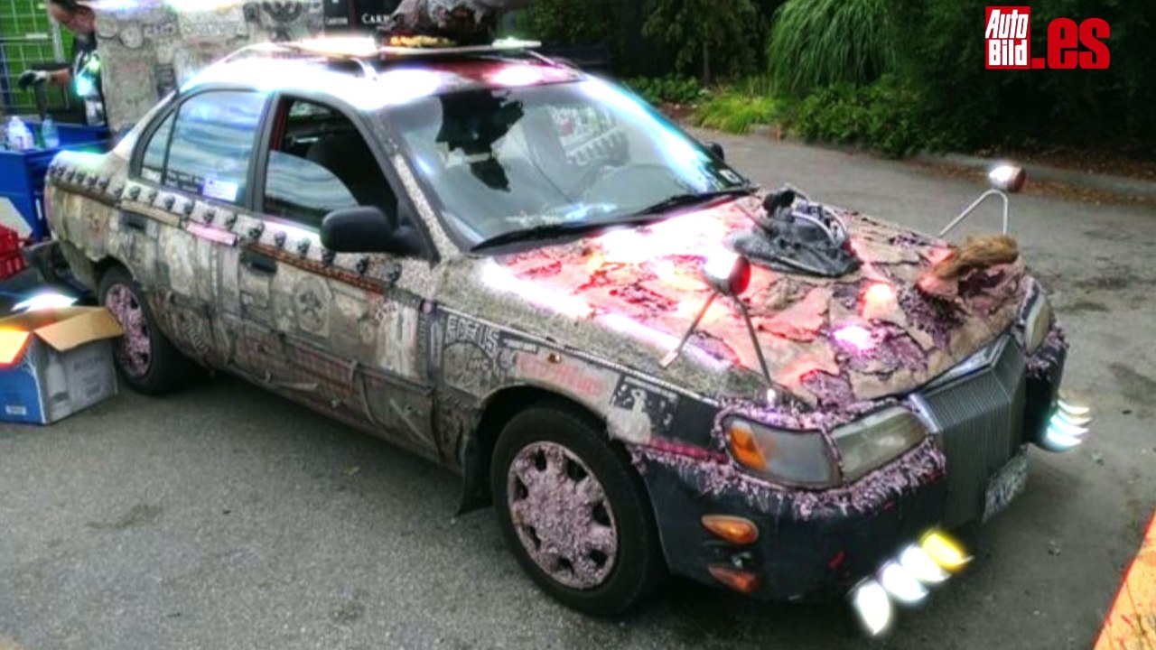 VÍDEO: ¡Cada vez nos duele más! Nueva entrega de atrocidades cometidas en un coche