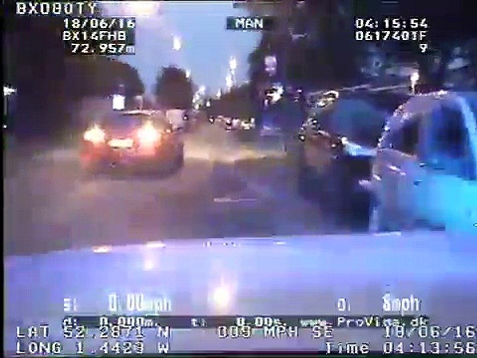 Course poursuite en Angleterre avec cette Audi RS6 qui échappe aux policiers