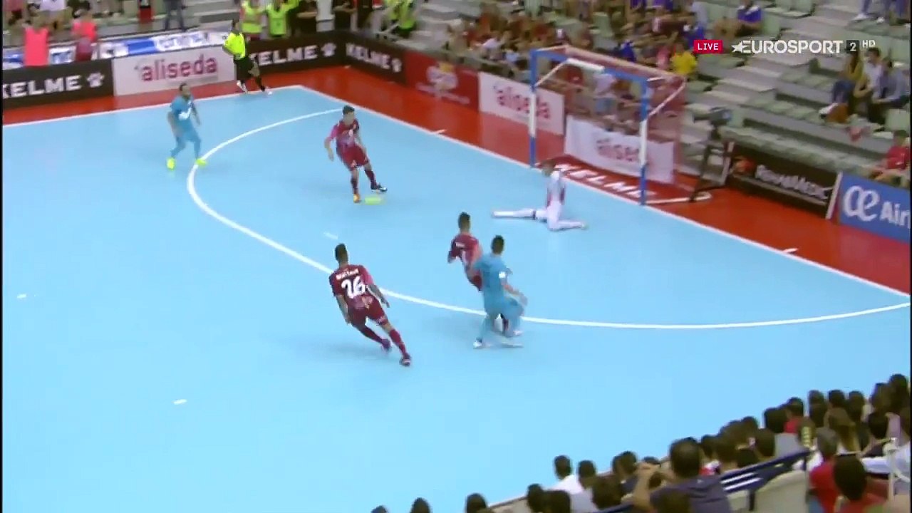 Golazo de Ricardinho de rabona