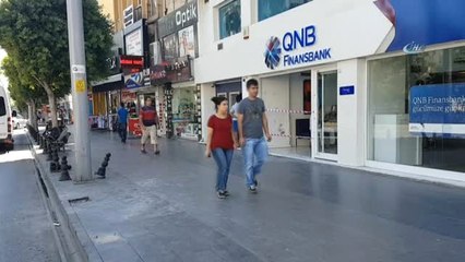 Otomobil Banka Şubesine Girdi