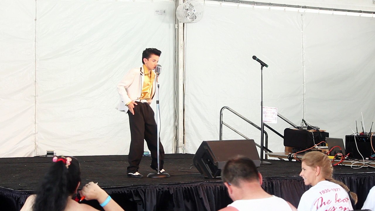 Nathan Pittorf sings 'Ready Teddy' Elvis Week 2017