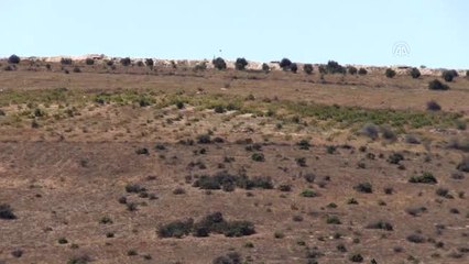 Terör Örgütü Pyd'nin Sınıra Astığı Bayraklar
