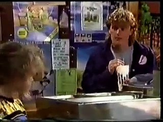 NEIGHBOURS EPISODE 563 (Gail Robinson makes a promotional video for Lassiter's.)