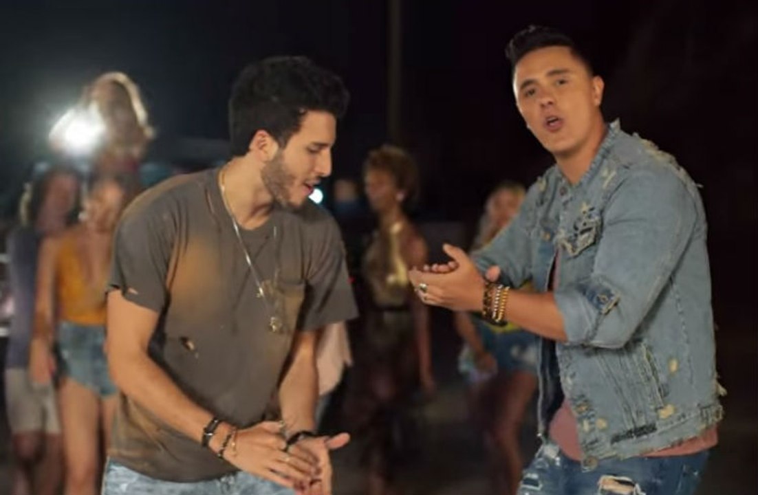 Sebastian Yatra, Joey Montana - SUENA EL DEMBOW