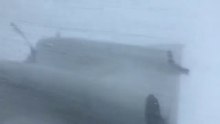 Un chasseur d'ouragans filme son avion pris dans le déluge d'Irma
