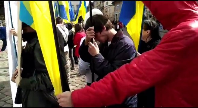 Вот митинг-протест против возвращения Саакашвили домой :).