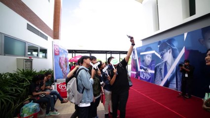 Music video for 2x5 Launching Album (Official Teaser) performed by Smallworld Smallband.