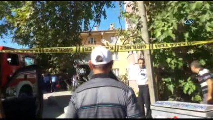 Dolmuş Taksi Bahçeye Uçtu: 4 Yaralı