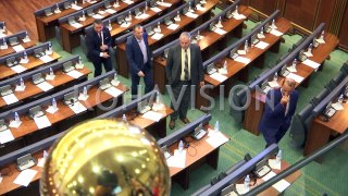 Vazhdimi i shtatë i seancës konstitutive e bën Veselin kryeparlamentar me vota minimale