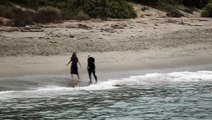 Katie Holmes & Jamie Foxx Caught Holding Hands On Romantic Beach Stroll