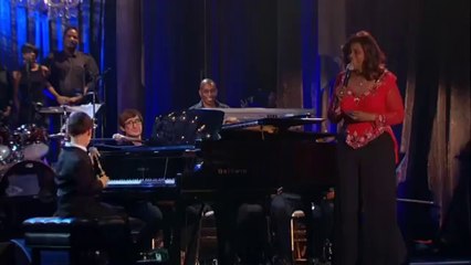 I will survive --- Gloria Gaynor --- LIVE