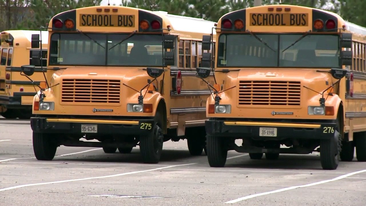 Parents Furious After Children are Dropped Off at Wrong Bus Stop