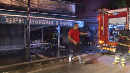 Ayakkabı Dükkanı Alevlere Teslim Oldu