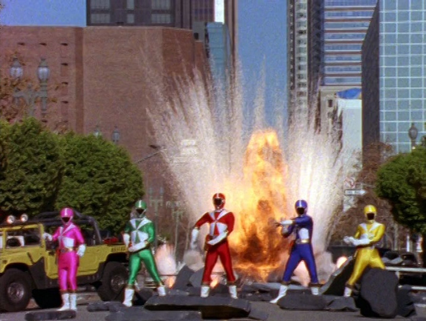 Power Rangers - 8x01 - Operation Lightspeed (1) - video Dailymotion