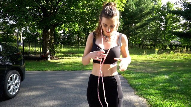 Sự khác biệt giữa việc mặc áo ngực và không mặc áo ngực khi