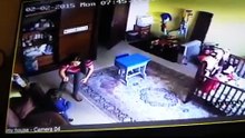 خادمة تضرب طفل في البحرين وتهرب مع عشقيها للممارسة الدعارة فيديو