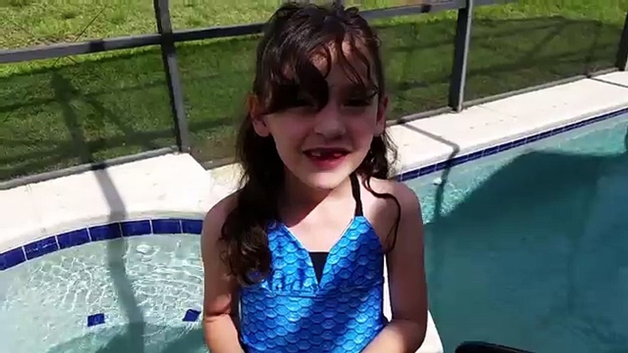 Aleta divertido Sirena cola vivir poco Sirena