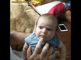 Kanlısını Görmüş Toprak Ağası Gibi Bakan Bebek