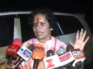 ਬਰਮਾ ਚ ਰੋਹਿੰਗਾ ਮੁਸਲਮਾਨਾਂ ਦੇ ਹੋ ਰਹੇ ਕਤਲੇਆਮ ਤੇ ਦੇਖੋ ਕਿਵੇ ਬਕਵਾਸ ਕਰਦੀ ਪਈ ਆਹ RSS ਸਾਧਵੀ , ਸ਼ਰਮ ਦਾ ਘਾਟਾ ਏਹਨੂੰ