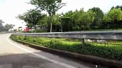 Công an vào cuộc vụ  “người lạ mặt” rượt đuổi, cấm người dân ghi hình CSGT
