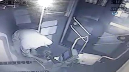 Otobüs Faresi Güvenlik Kamerasına Takıldı