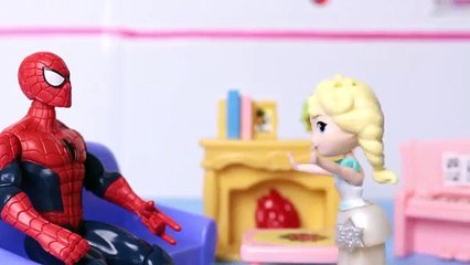 Homem Aranha vs Coringa vs Frozen Elsa Prank ( Pegadinha do Coringa) Cosplay Vida Real