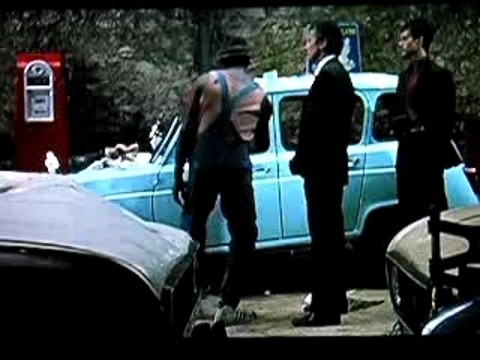 Ne reveillez pas un flic qui dort