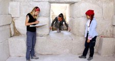 Burdur'da Tarihi Anıt Mezar Depo Olarak Kullanılmış
