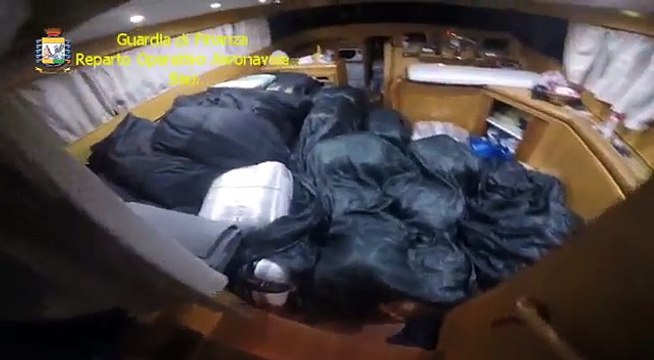 Sequestrate 4 tonnellate di marijuana dalla Guardia di Finanza per un valore di circa 200 milioni di euro