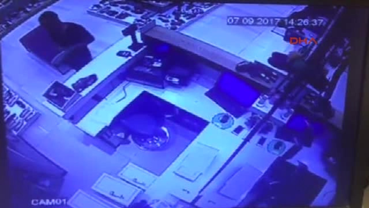 Beyoğlu'nda Cep Telefonu Çalan Bir Kişi Yakalandı