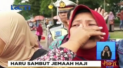 Tangis Haru Sambut Kedatangan Jamaah Haji