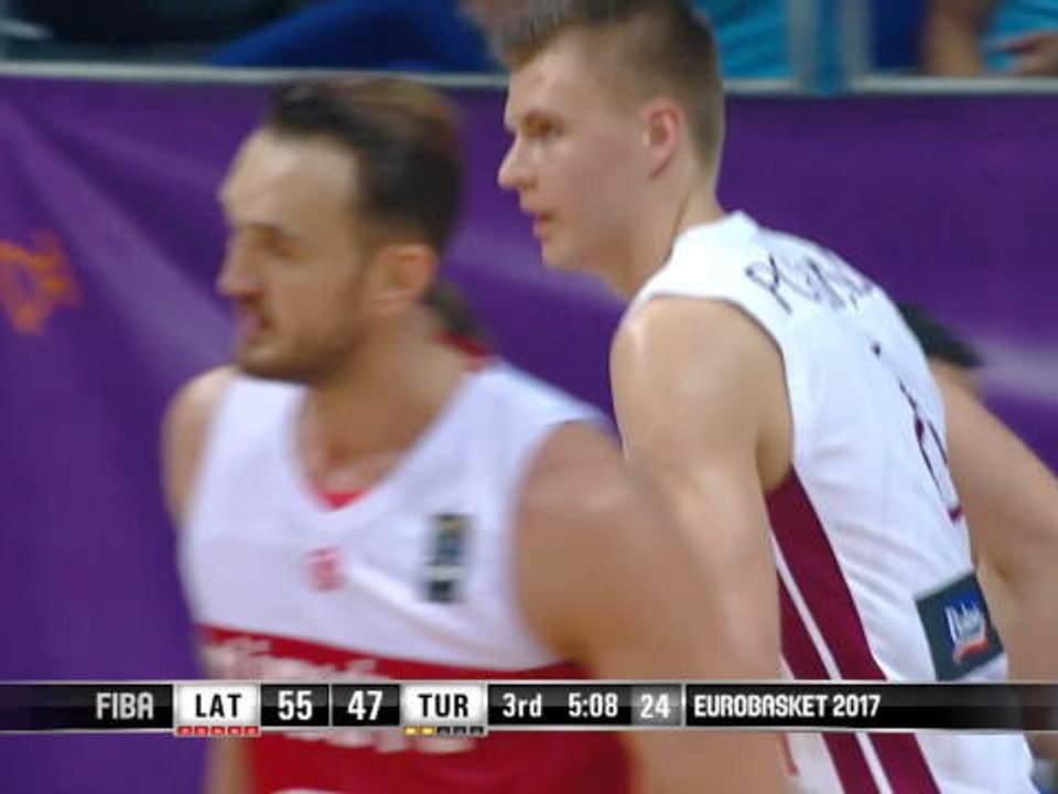 VIRAL: Basket: Mammoth Dunk Ala Porzingis