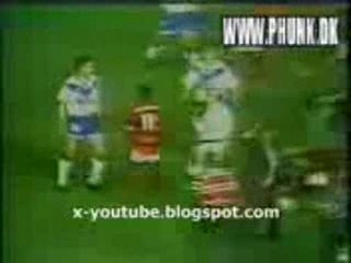 Soccer Fight [from www.metacafe.com]