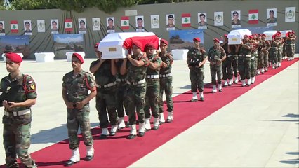 لبنان يشيع ثمانية جنود أعدمهم تنظيم الدولة
