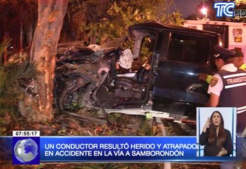 Un conductor resultó herido y atrapado en accidente en la vía a Samborondón