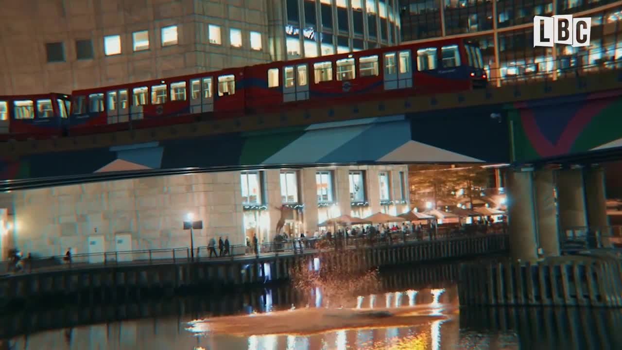 Pair Condemned For Jumping From DLR Train